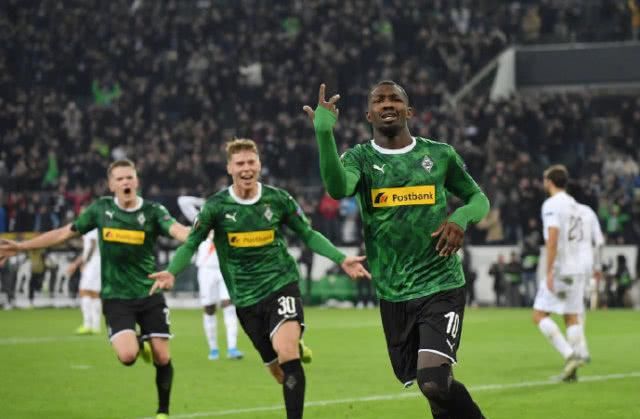 更高舞台上 更高舞台上