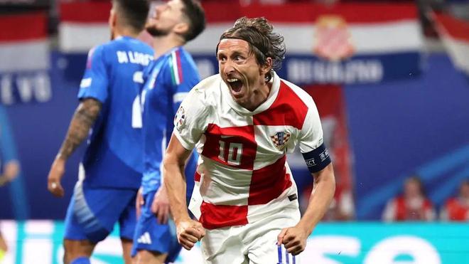 独特的三后 独特的三后