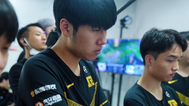 他们的高压 他们的高压