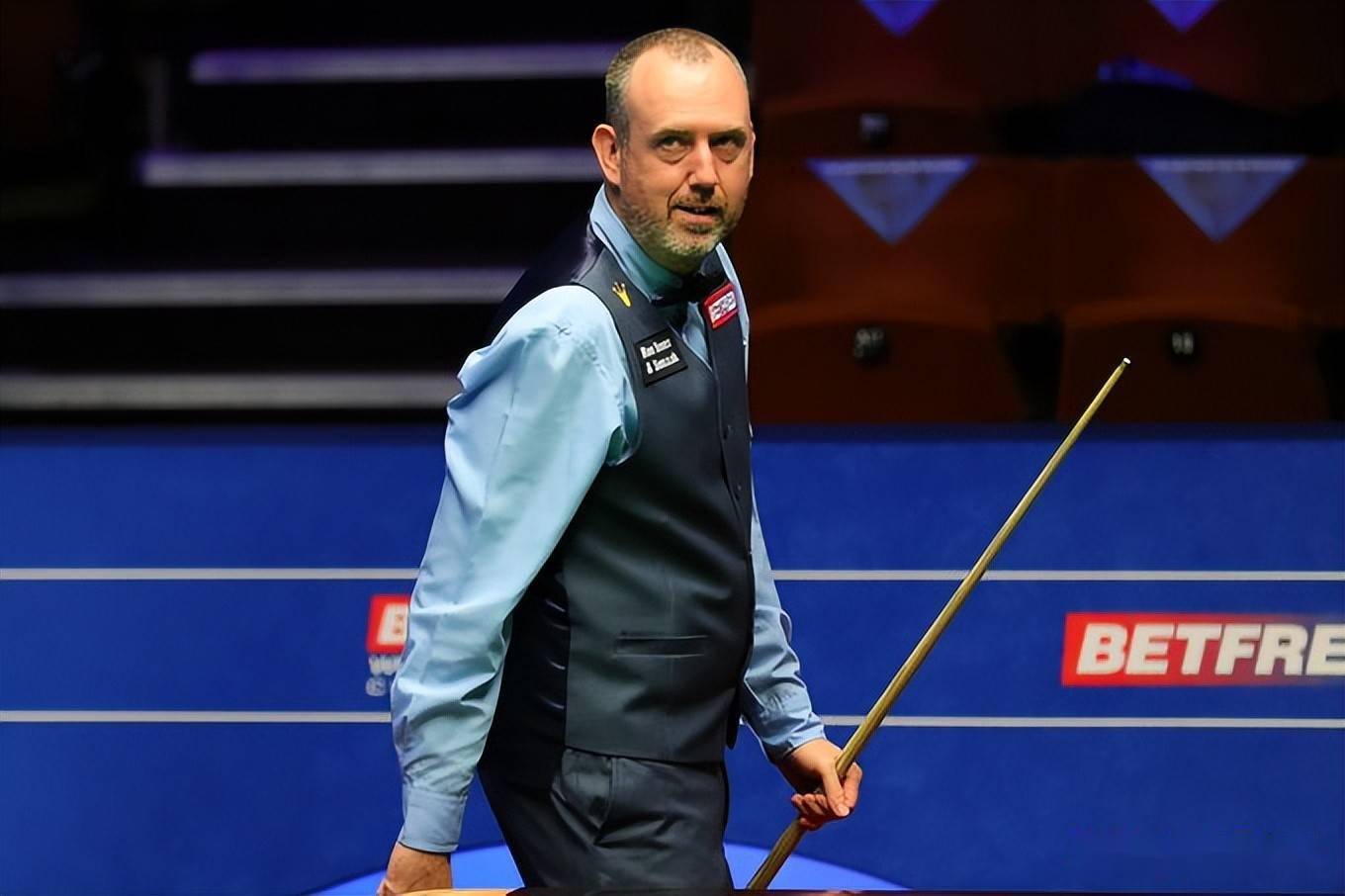 了吸引年轻 了吸引年轻