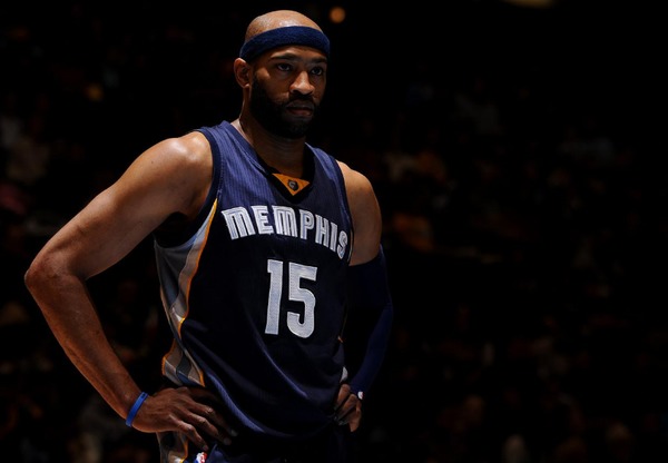 通过一系列 通过一系列